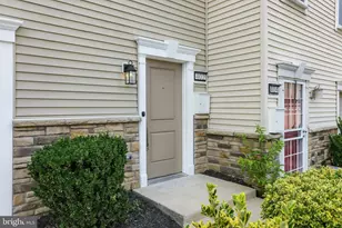 402 Woodcrest Dr SE, Washington, DC 20032 - Photo 2