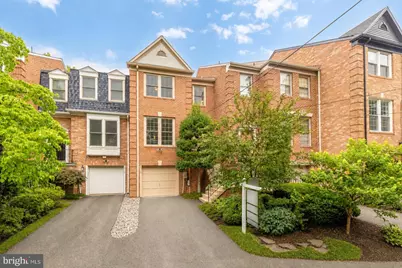 2313 37th Street NW, Washington, DC 20007 - Photo 2