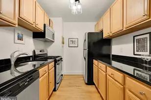 3060 16th St NW, Washington, DC 20009 - Photo 8