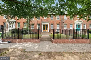 162 36th St NE, Washington, DC 20019 - Photo 2