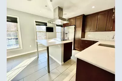1228 C Street SE, Washington, DC 20003 - Photo 2
