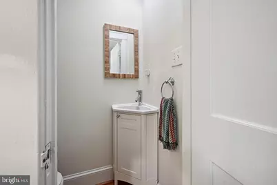 2111 37th Street NW, Washington, DC 20007 - Photo 14
