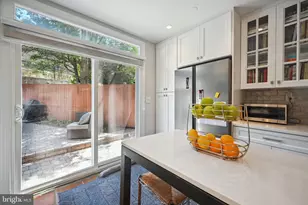 2111 37th St NW, Washington, DC 20007 - Photo 12