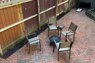 318 North Carolina Ave SE, Washington, DC 20003 - Photo 2