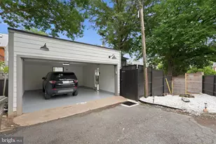 2558 36th St NW, Washington, DC 20007 - Photo 34