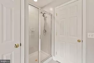 2637 Patricia Roberts Harris Pl NE, Washington, DC 20018 - Photo 20