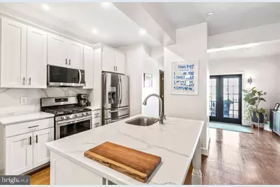 318 Todd Place NE, Washington, DC 20002 - Photo 8
