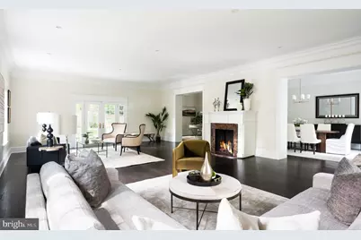 2913 University Terrace NW, Washington, DC 20016 - Photo 4