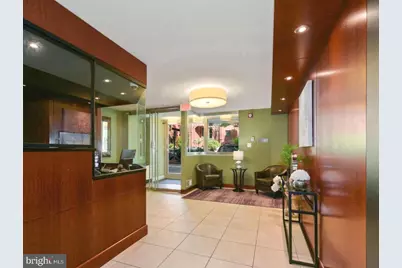1260 21st Street NW #313, Washington, DC 20036 - Photo 2