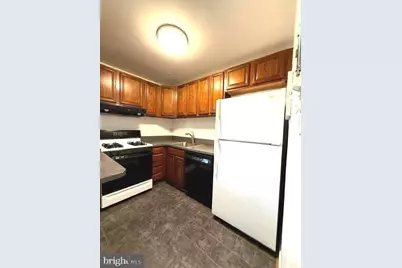 1260 21st Street NW #313, Washington, DC 20036 - Photo 4
