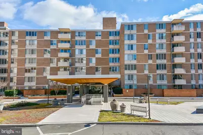 2939 Van Ness Street NW #1006, Washington, DC 20008 - Photo 2