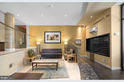 3601 Wisconsin Avenue NW #408, Washington, DC 20016 - Photo 2