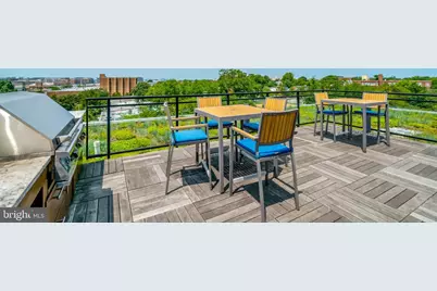 900 11th Street SE #405, Washington, DC 20003 - Photo 16