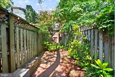 210 4th Street SE, Washington, DC 20003 - Photo 44