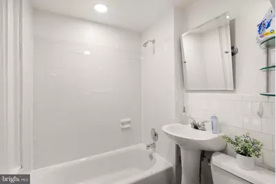 210 4th Street SE, Washington, DC 20003 - Photo 20