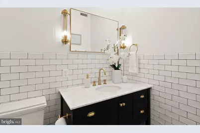 210 4th Street SE, Washington, DC 20003 - Photo 30