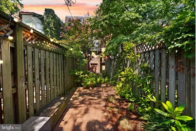 210 4th Street SE, Washington, DC 20003 - Photo 46