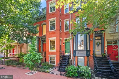 210 4th Street SE, Washington, DC 20003 - Photo 2