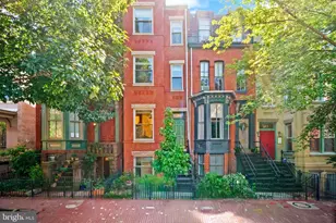 210 4th St SE, Washington, DC 20003 - Photo 1