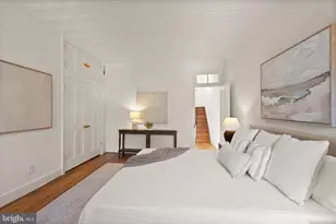 210 4th St SE, Washington, DC 20003 - Photo 6
