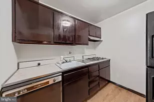 730 24th St NW, Washington, DC 20037 - Photo 16