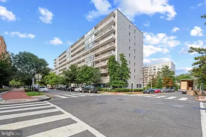 730 24th Street NW #206, Washington, DC 20037 - Photo 24