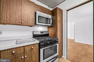 3001 Veazey Terrace NW, Washington, DC 20008 - Photo 12