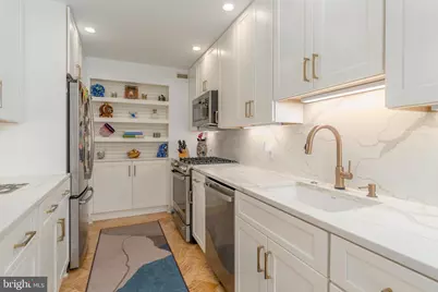 700 New Hampshire Avenue NW #703, Washington, DC 20037 - Photo 18