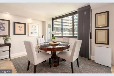 700 New Hampshire Avenue NW #703, Washington, DC 20037 - Photo 4