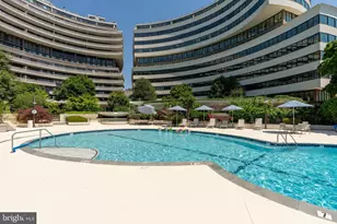 700 New Hampshire Ave NW, Washington, DC 20037 - Photo 34