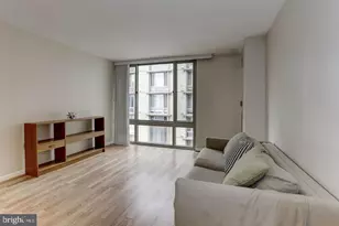 950 25th St NW, Washington, DC 20037 - Photo 8