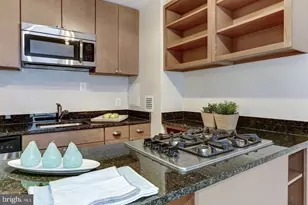 950 25th St NW, Washington, DC 20037 - Photo 16