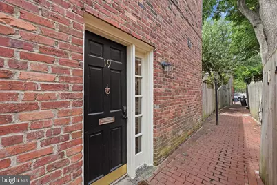 19 Snows Court NW, Washington, DC 20037 - Photo 2