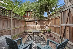 19 Snows Ct NW, Washington, DC 20037 - Photo 6