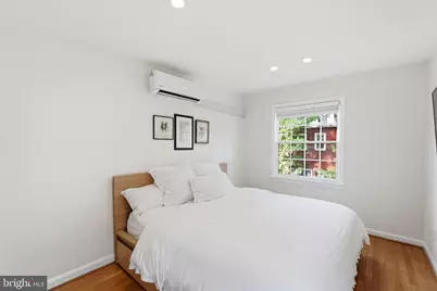 19 Snows Court NW, Washington, DC 20037 - Photo 14