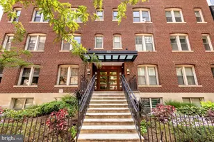 1121 24th St NW, Washington, DC 20037 - Photo 1
