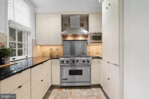 1676 32nd St NW, Washington, DC 20007 - Photo 10