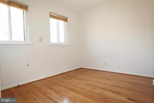 1089 Paper Mill Ct NW, Washington, DC 20007 - Photo 14