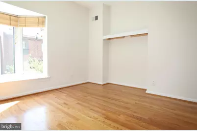 1089 Paper Mill Court NW #1089, Washington, DC 20007 - Photo 12
