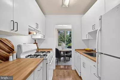 4000 Tunlaw Road NW #705, Washington, DC 20007 - Photo 16