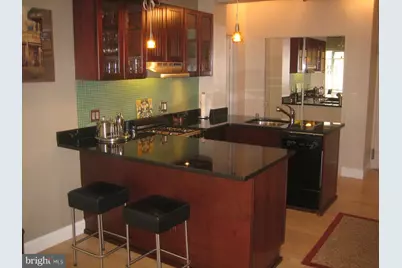1711 Massachusetts Avenue NW #412, Washington, DC 20036 - Photo 6