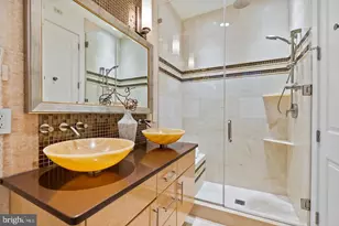 1617 Swann St NW, Washington, DC 20009 - Photo 18