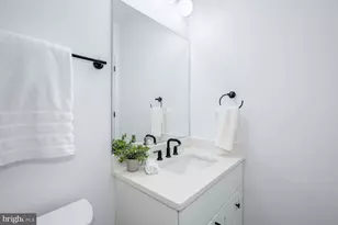 2601 30th St NE, Washington, DC 20018 - Photo 10