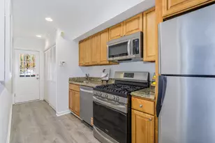 28 17th St SE, Washington, DC 20003 - Photo 6