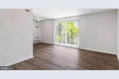 5124 Astor Place SE #301, Washington, DC 20019 - Photo 4