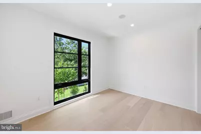 7049 Western Avenue NW, Washington, DC 20015 - Photo 16