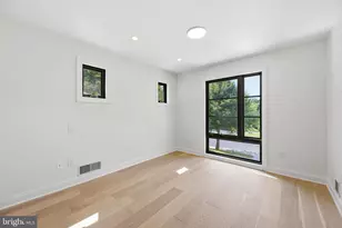 7049 Western Ave NW, Washington, DC 20015 - Photo 18