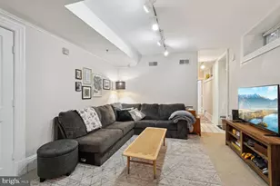 1736 18th St NW, Washington, DC 20009 - Photo 4