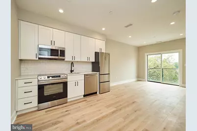 1016 17th Place NE #203, Washington, DC 20002 - Photo 10