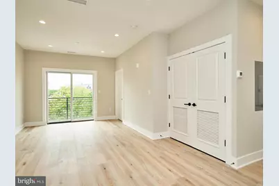 1016 17th Place NE #203, Washington, DC 20002 - Photo 8